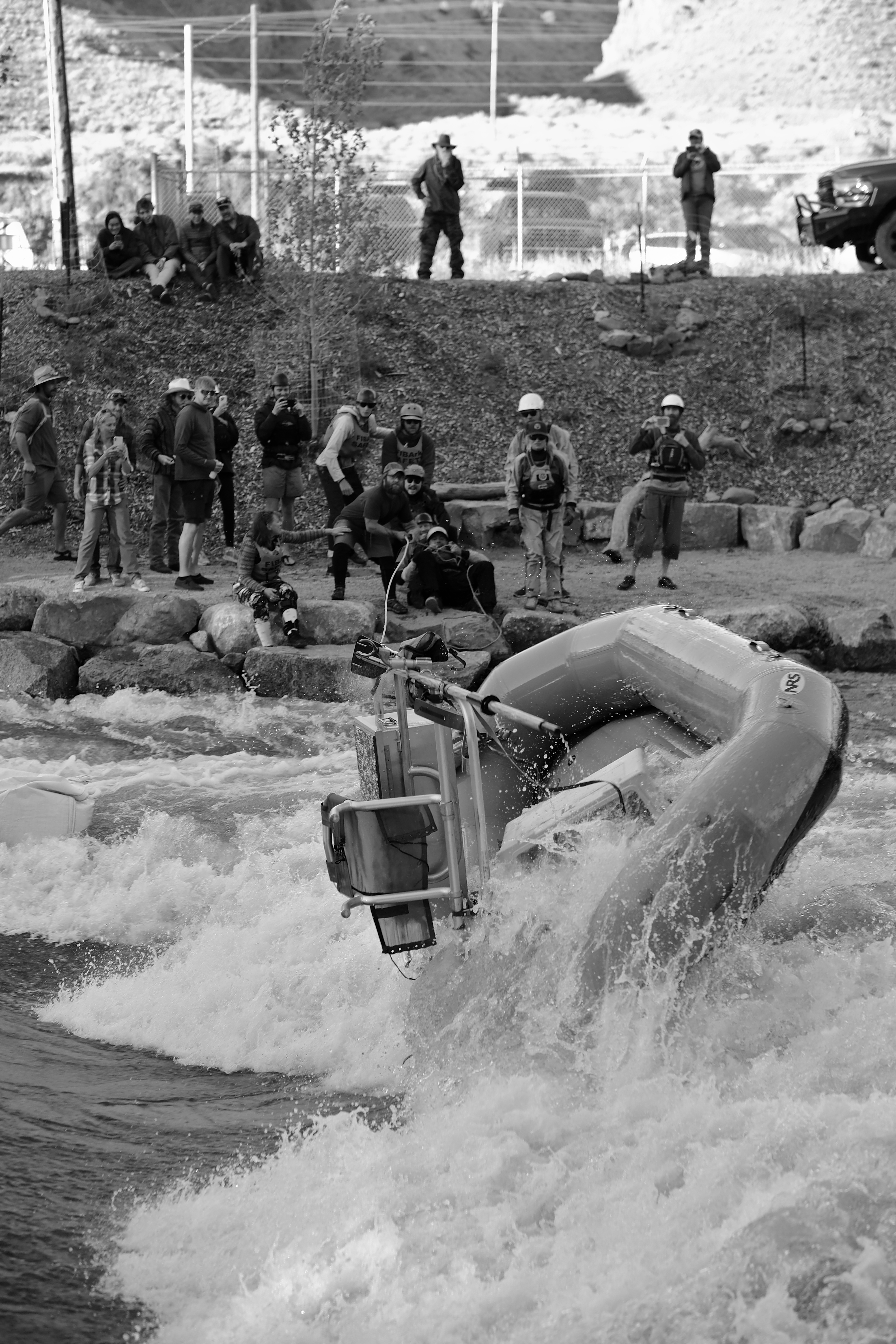 whitewater_upside_down_boat_DSF0660.jpg